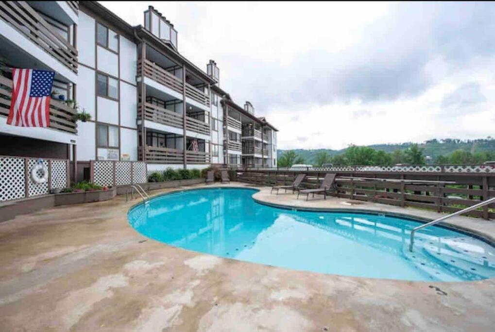 City & Mountain View 5 Mins From Downtown Gatlinburg Exteriör bild